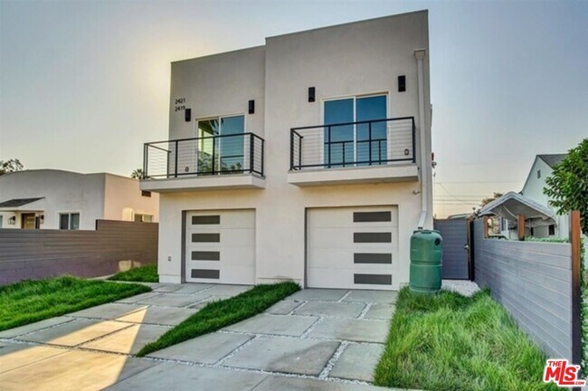 Building Photo - 2419 Cochran Ave