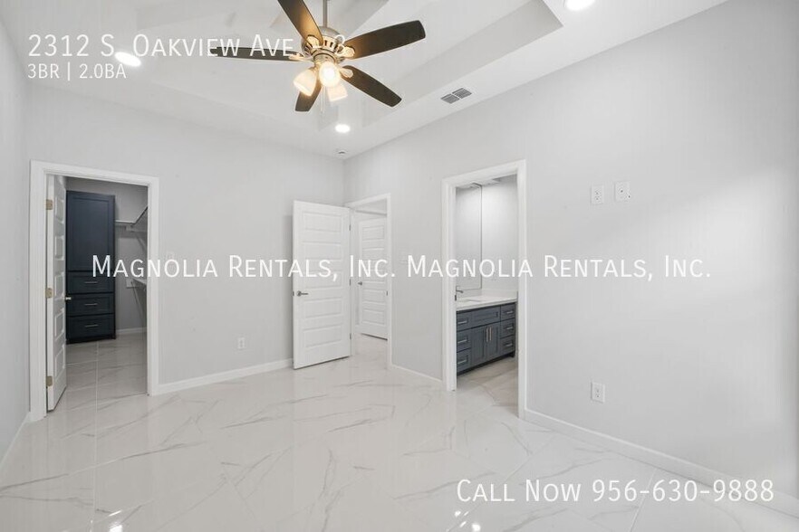 Building Photo - 2312 S Oakview Dr
