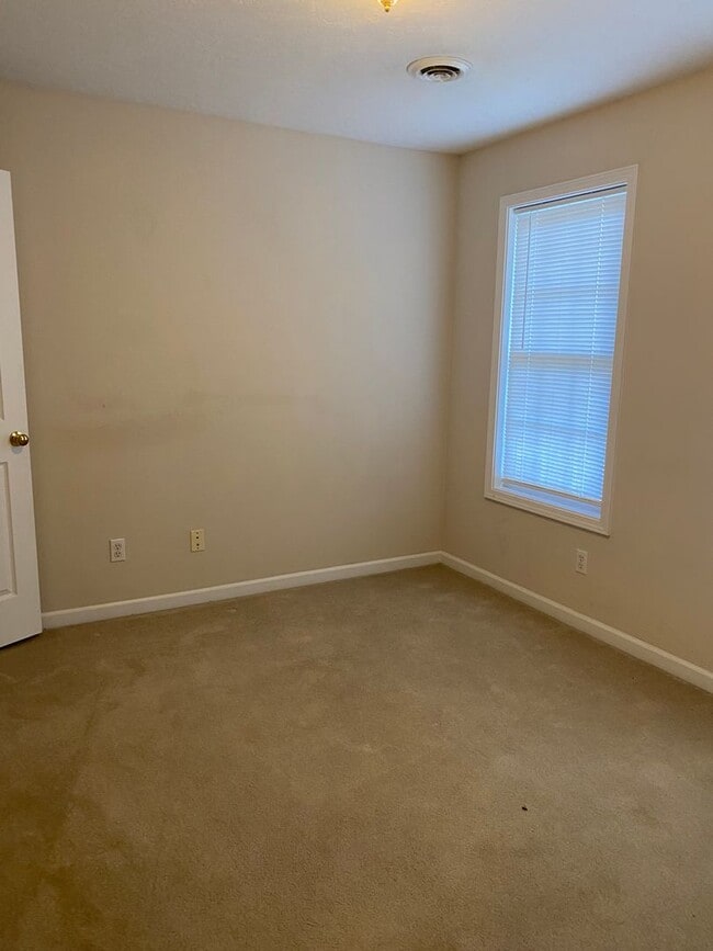 Building Photo - 3438 Topside Rd