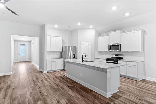Building Photo - 628 Harbor Oaks Dr