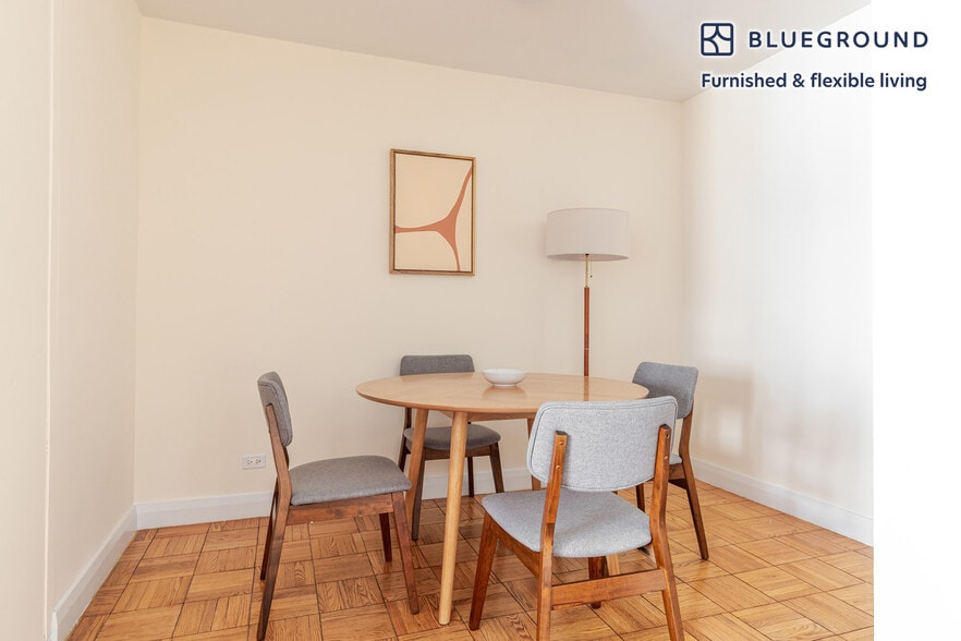 Building Photo - 30 Park Ave