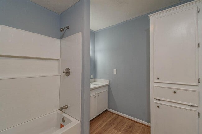 Building Photo - 3680 Woodpeckers Grove
