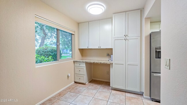 Building Photo - 616 S Hardy Dr