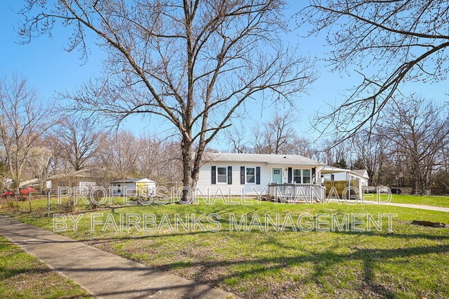 Building Photo - 1200 E 136th St