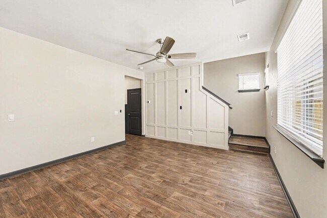 Building Photo - 111 Blossom Wood Ln