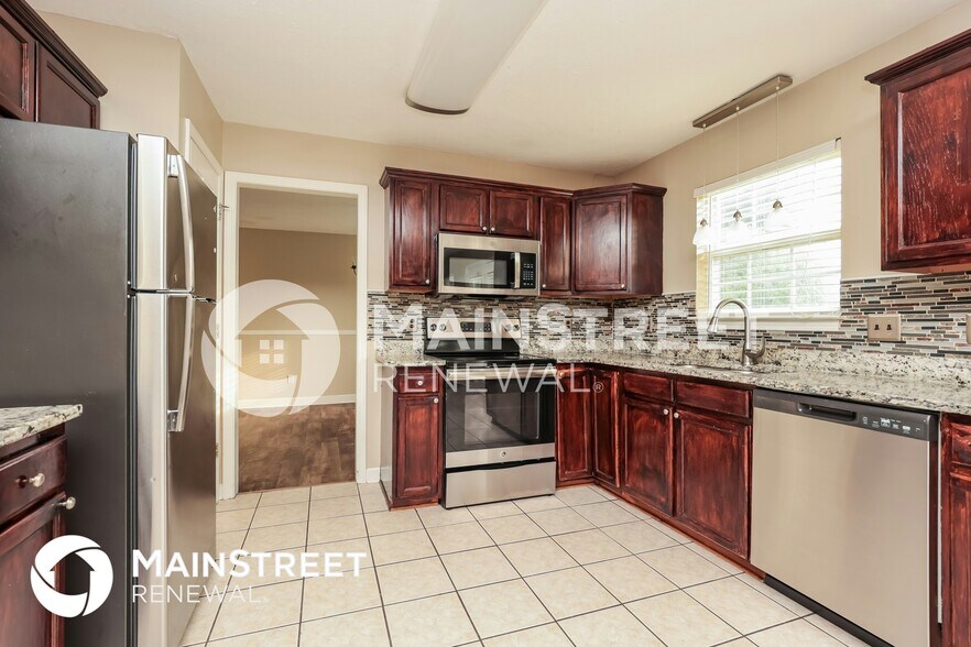 Building Photo - 1547 Waxman Dr