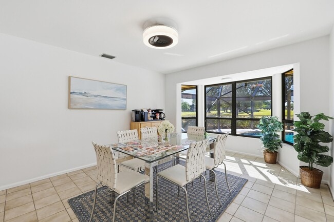 Building Photo - 3 Old Fence Rd