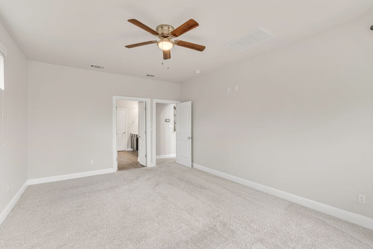 Building Photo - 5300 Cipriano Dr