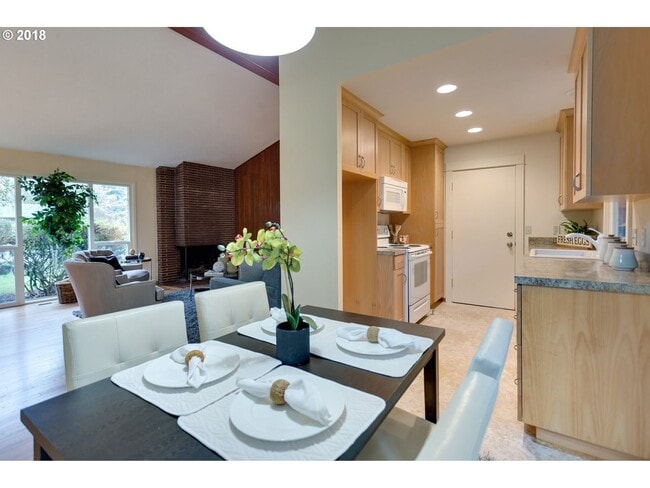 Building Photo - Cedar Hills Home on Large Lot with Fenced Backyard!!!