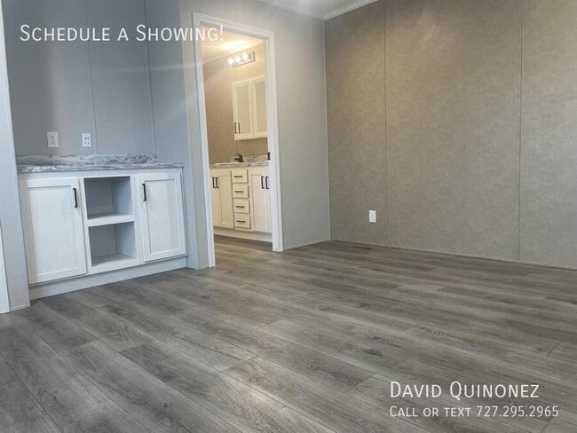 Building Photo - 701 Mill St