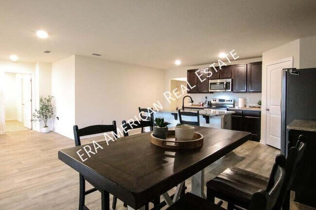 Building Photo - 808 Moorhen Wy