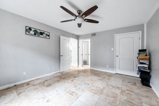 Building Photo - 2575 Marilee Ln