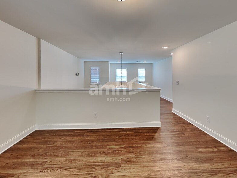 Building Photo - 5130 Franks Creek Way