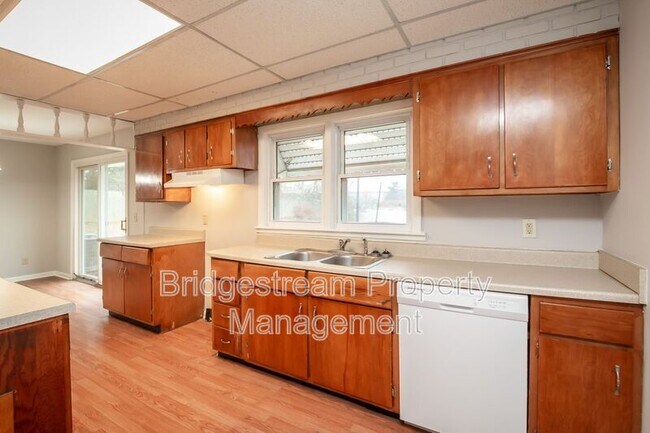 Building Photo - 7077 State Route 123