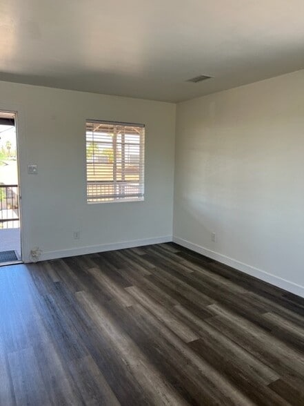 Building Photo - 746 W Turney Ave, Apt 8