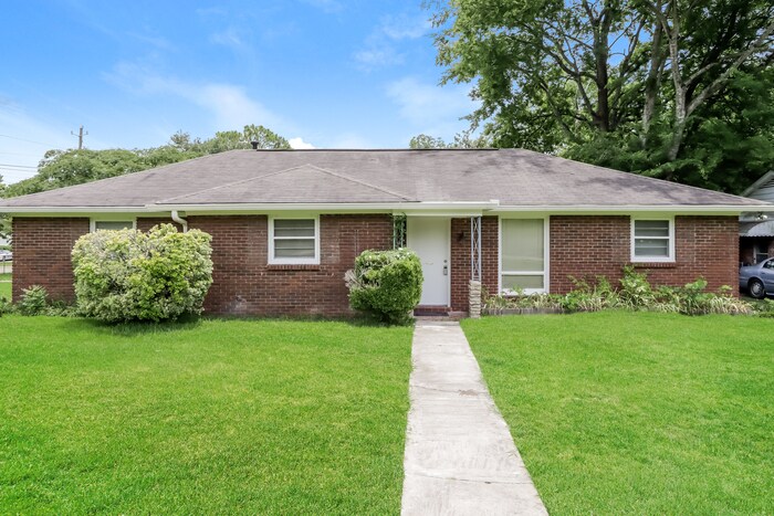 Primary Photo - 3064 Guymar Rd