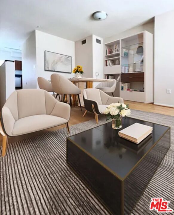 Building Photo - 2864 Sunset Pl