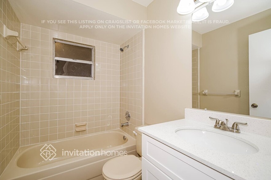 Building Photo - 4117 Bayberry Dr