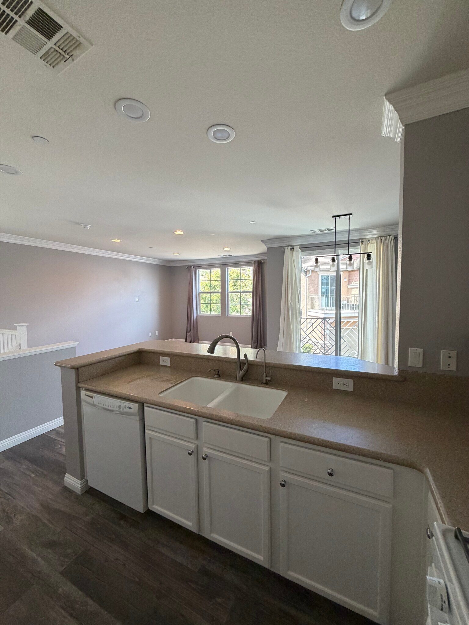 Building Photo - 16718 Nicklaus Dr