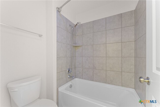 Building Photo - 942 Blue Violet