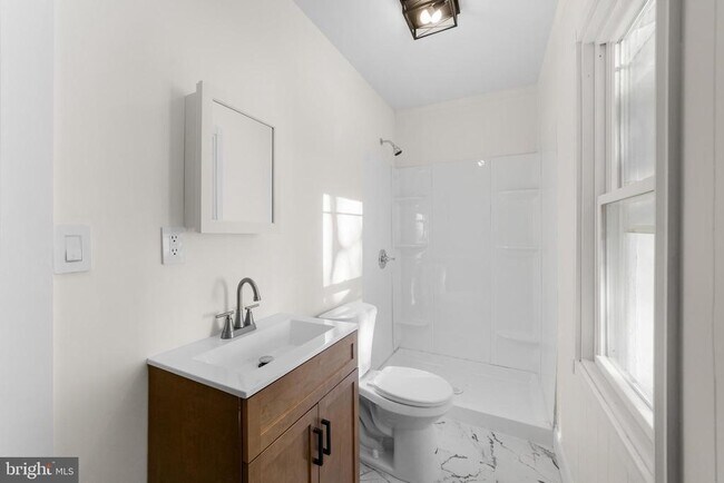 Building Photo - 257 Homecrest Ave