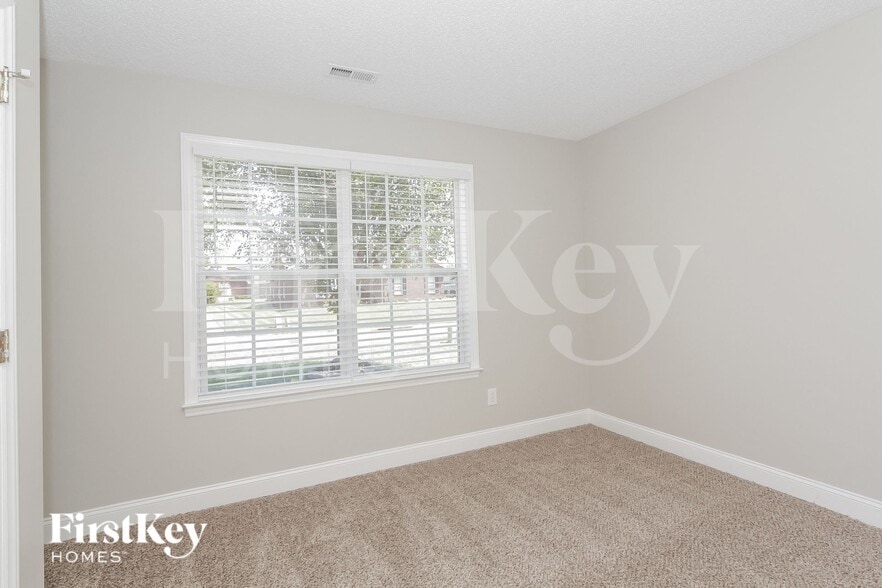 Building Photo - 12618 Hill Pine Rd