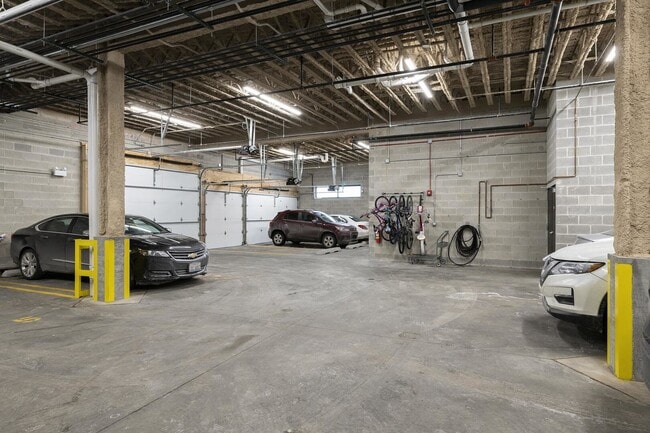 Building Photo - 6555 W North Ave