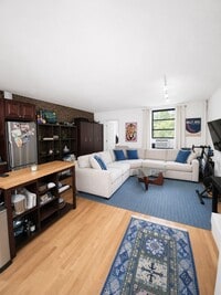 Building Photo - 40 W 85th St