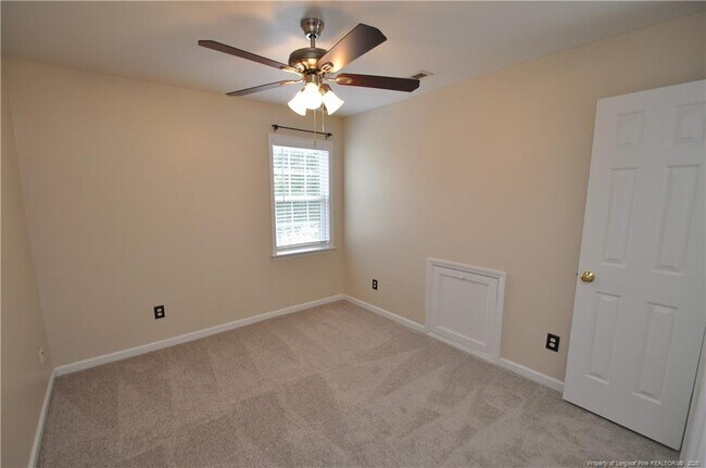 Building Photo - 1404 Woodline Dr