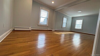 Building Photo - 273 N Washington St