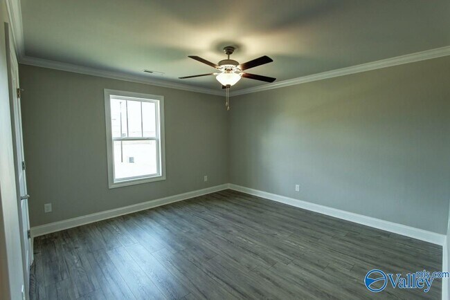 Building Photo - 17212 Stonegate Dr