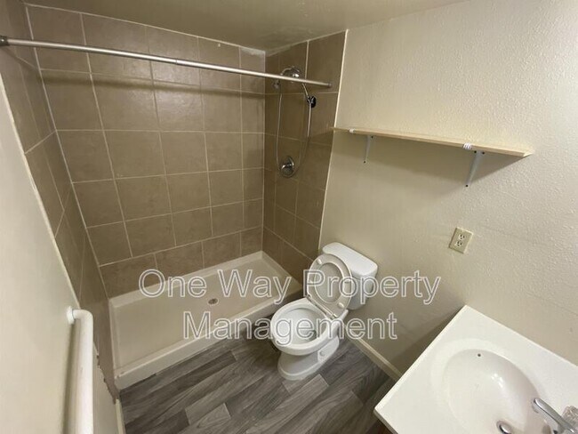 Building Photo - 3954 Boulder Dr