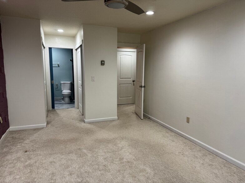 Building Photo - 701 136th Plz NE