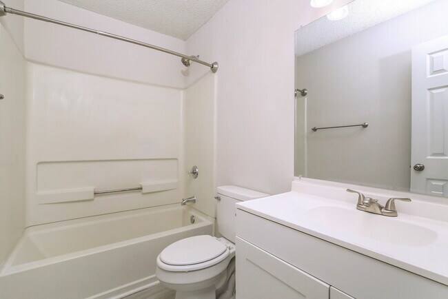 Building Photo - 746 Brewers Glynn Ct