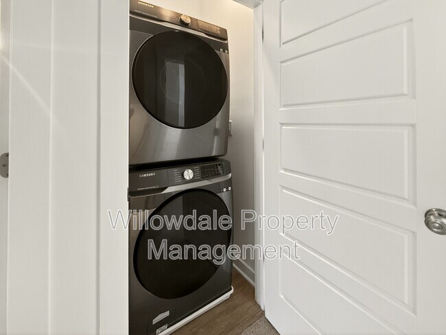 Building Photo - 1235 Corkery Ridge Ct