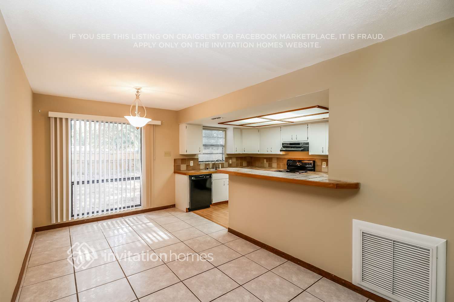 Building Photo - 10992 124th Ave N