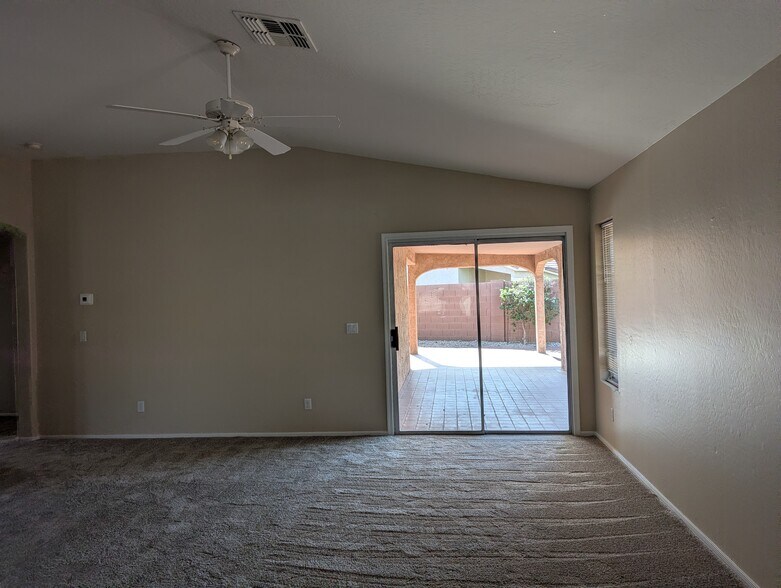 Building Photo - 9287 E Shasta Dr