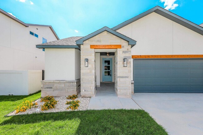 Building Photo - 1008 True Patriot Dr