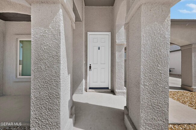 Building Photo - 14321 Chris Zingo Ln