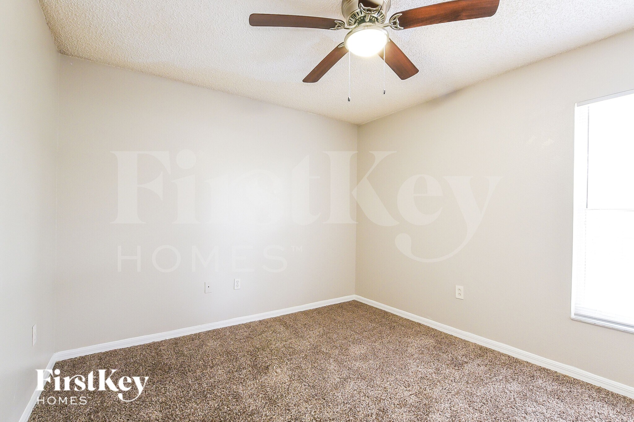 Building Photo - 2411 Dumas Dr