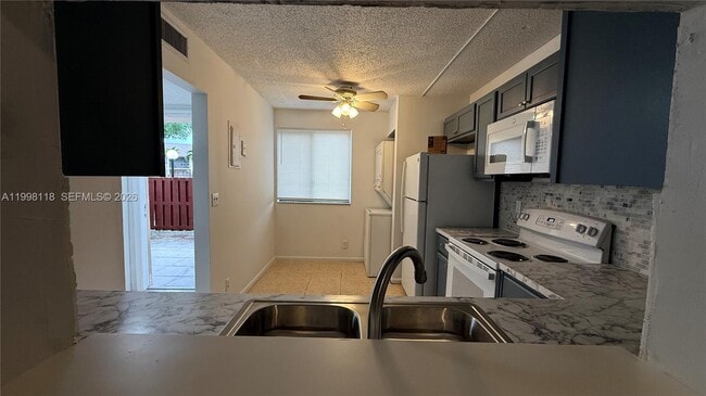 Building Photo - 7901 Southgate Blvd