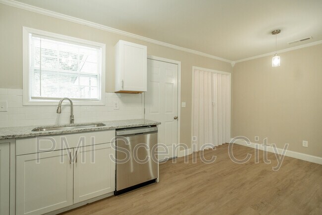 Building Photo - 4608 Plaza Hills Ln