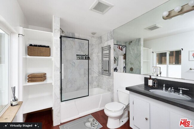 Building Photo - 1141 Cabrillo Ave