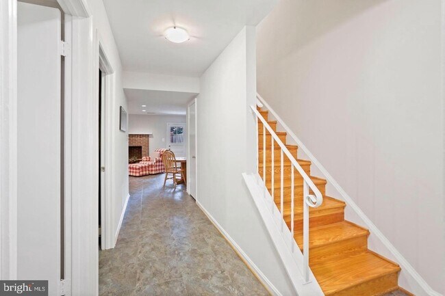 Building Photo - 6571 Snowbell Ln