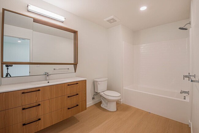 Building Photo - Welcome to the Gramercy