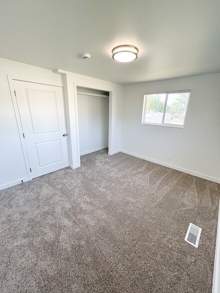 Building Photo - 777 N 1000 W
