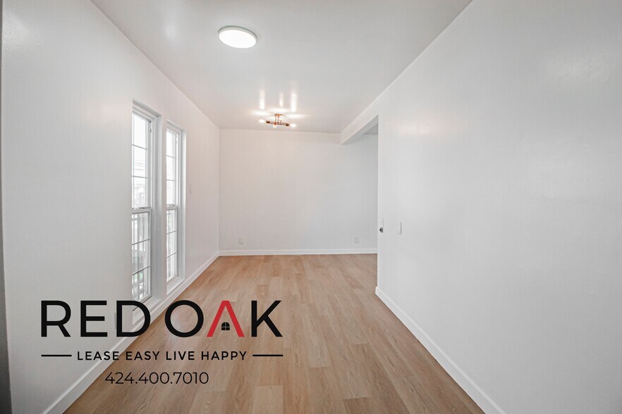 Building Photo - 1540 W 145th St
