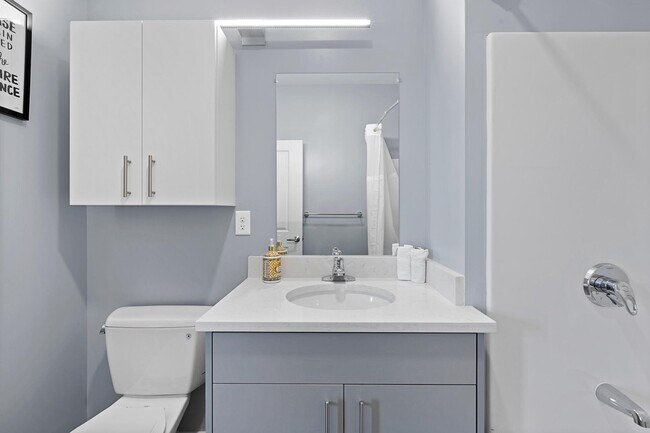 Building Photo - 95 Broadway-SI ID1240368P