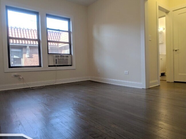 Building Photo - 2641 N Spaulding Ave