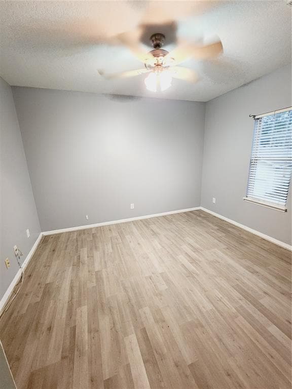 Building Photo - 1014 Persimmon St